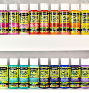 DecoArt Vintage Rose outdoor acrylic patio paint in a 2 oz bottle, ideal for outdoor furniture and surfaces.