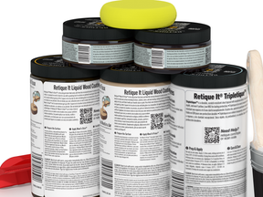 Large Charcoal Wood'n Finish Kit by Retique It® for interior wood projects, includes multi-purpose top coat and application tools.